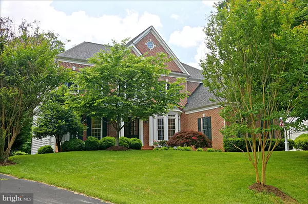 24124 SHADY KNOLL CIR, Aldie, VA 20105