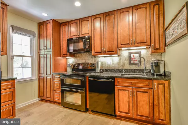 Springfield, VA 22151,8383 UXBRIDGE CT