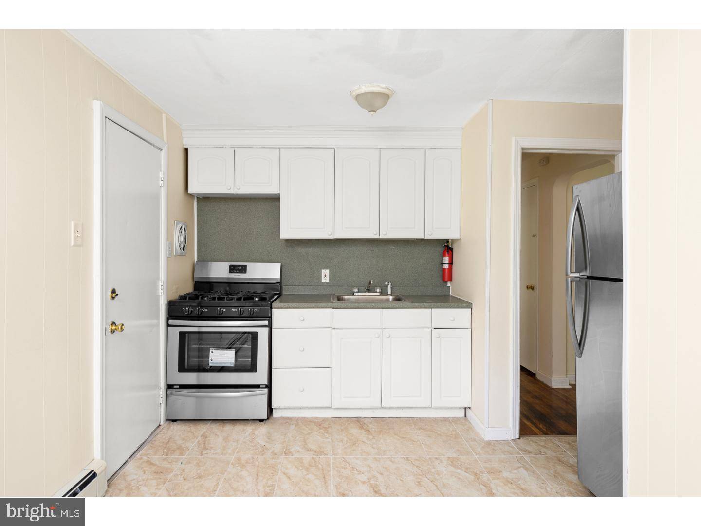 Hamilton, NJ 08610,145 ELIZABETH AVE