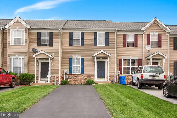 233 BRUAW DR, York, PA 17406