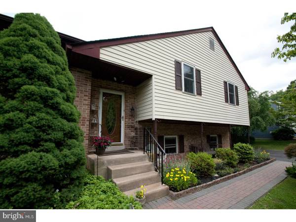 110 ASHBROOKE LN, Aston, PA 19014