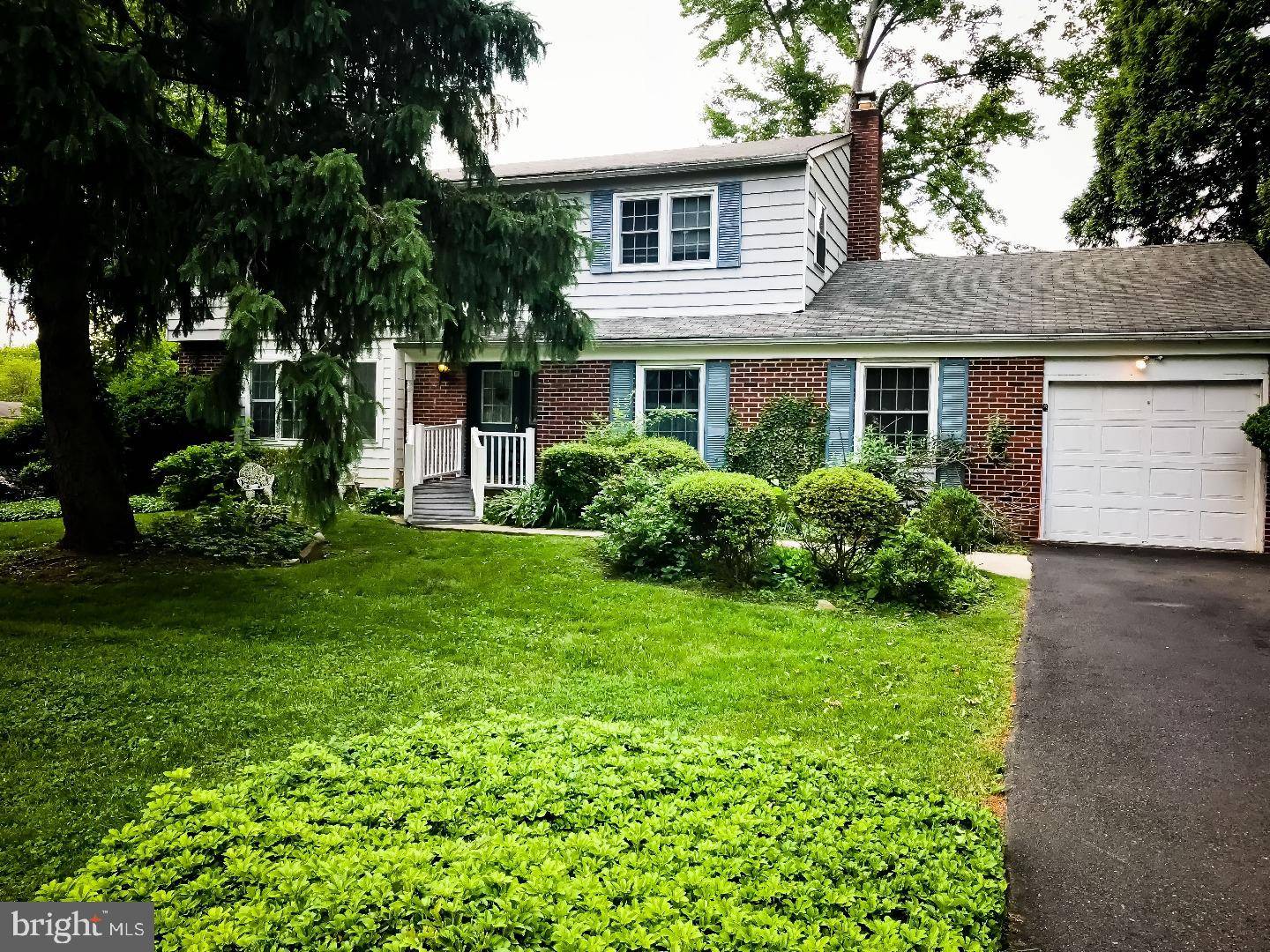 560 KEATING DR, Yardley, PA 19067