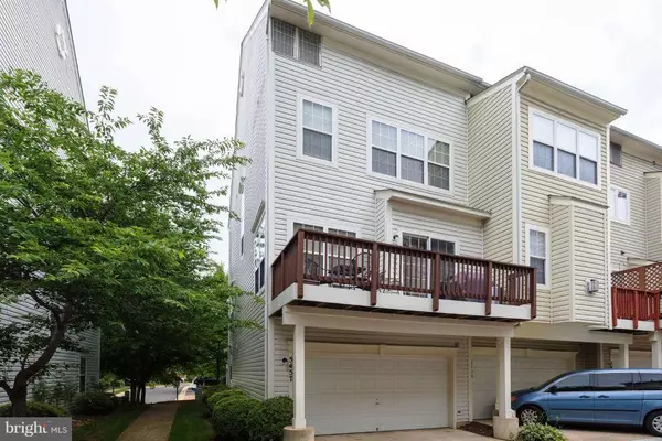 Alexandria, VA 22312,5457 PATUXENT KNOLL PL