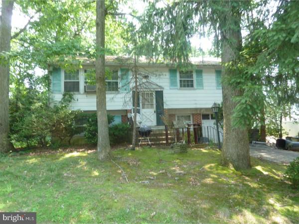 205 WEDGEWOOD DR, Blackwood, NJ 08012