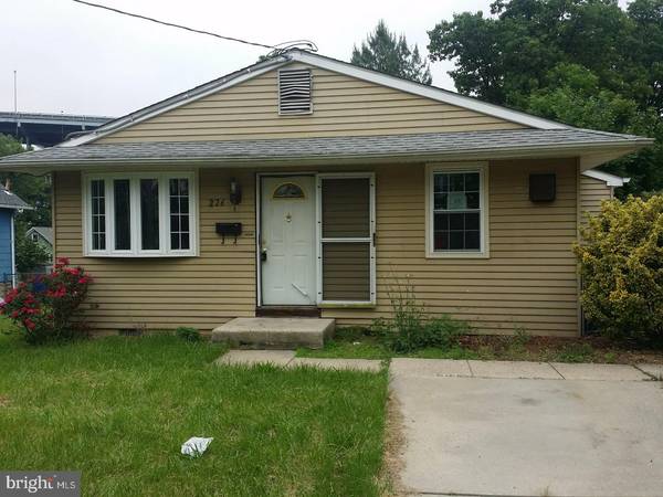 226 VELDE AVE, Pennsauken, NJ 08110