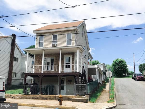 301 W SPRUCE ST, Tamaqua, PA 18252