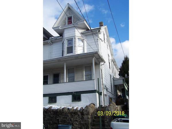 324 ARLINGTON ST, Tamaqua, PA 18252