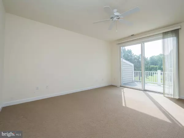 Ocean View, DE 19970,2 SMITHFIELD CT #102