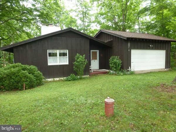 1703 BURNT CHURCH RD, Honey Grove, PA 17035