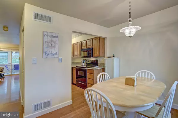 Mechanicsburg, PA 17055,614 COLONIAL VIEW RD