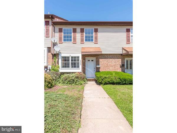 305 8TH AVE, Wilmington, DE 19805