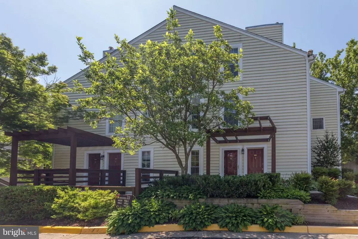 Oakton, VA 22124,9959 OAKTON TERRACE RD #9959