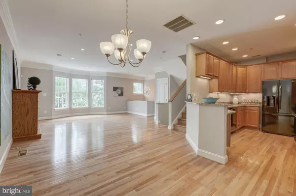 Alexandria, VA 22304,5077 MINDA CT