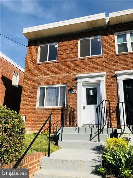 4252 SOUTHERN AVE SE, Washington, DC 20019