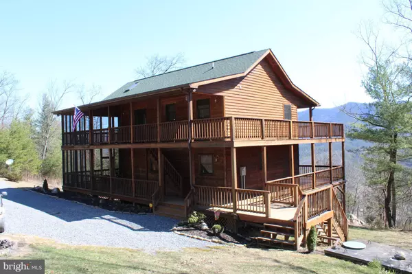 1015 HINKLE MOUNTAIN RD, Moorefield, WV 26836