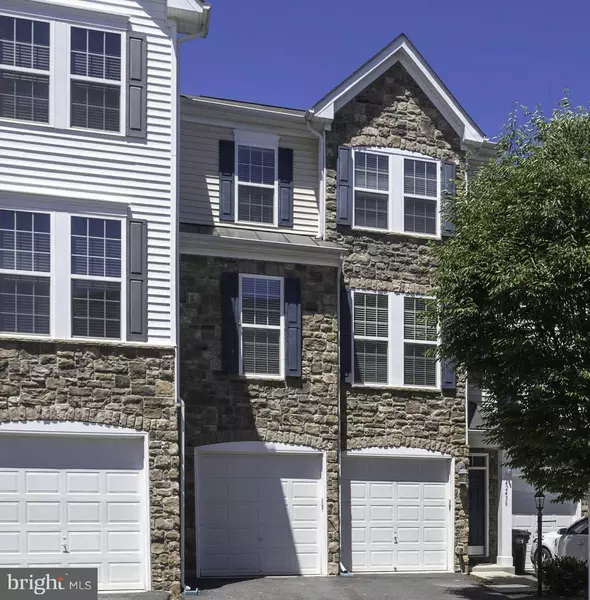 42436 GREAT HERON SQ, Ashburn, VA 20148