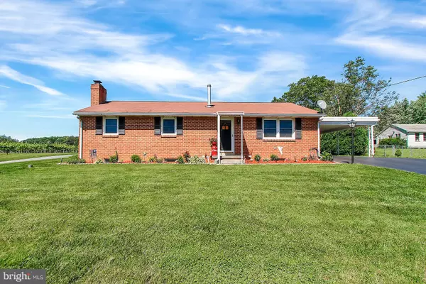 442 PINE GROVE RD, Hanover, PA 17331