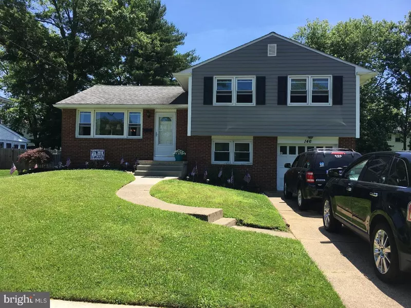 146 E VALLEYBROOK RD, Cherry Hill, NJ 08034