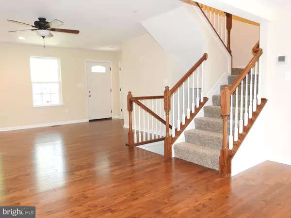 Baltimore, MD 21227,4016 OAK RD