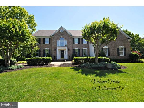 18 MILLENNIUM DR, Columbus, NJ 08022