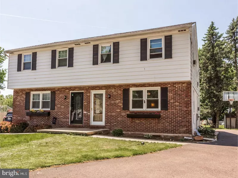 9 CHAR MAR LN, Royersford, PA 19468