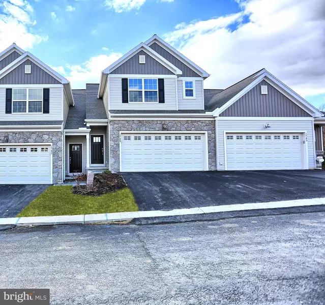 1745 SHADY LN, Mechanicsburg, PA 17055