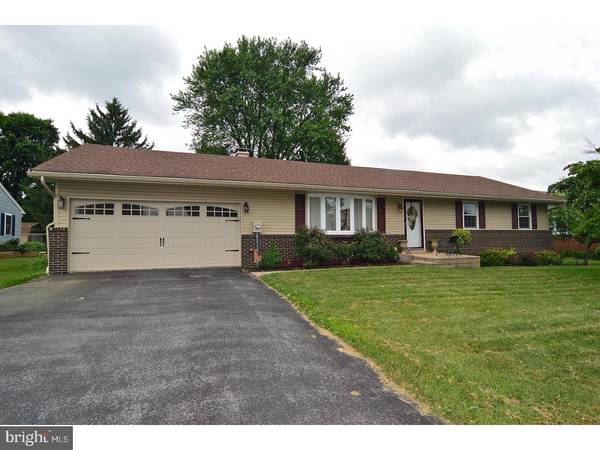 406 GOOD AVE, Womelsdorf, PA 19567