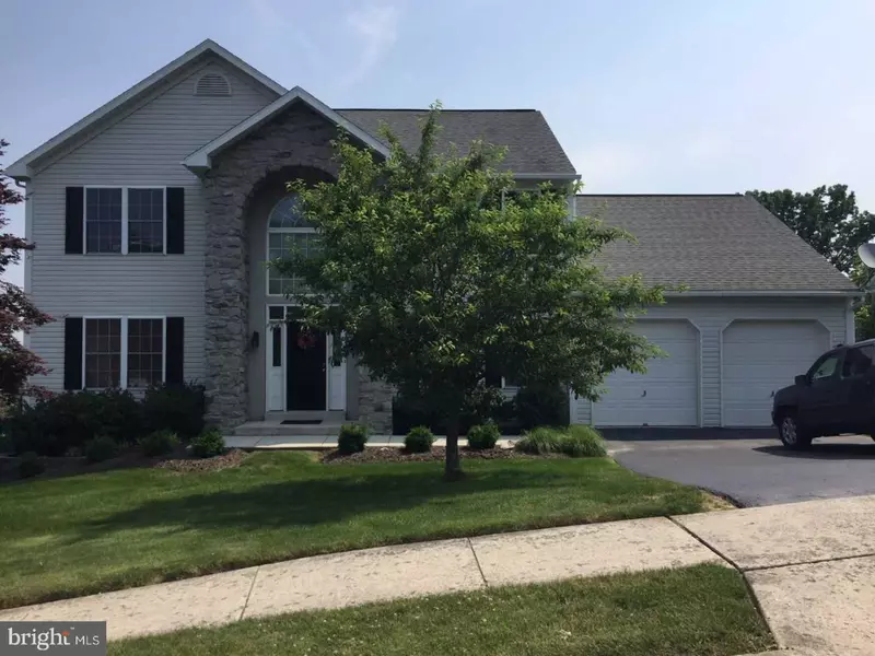 3307 REGENCY DR, Sinking Spring, PA 19608