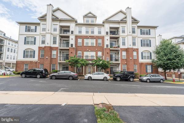 11623 CAVALIER LANDING CT #405, Fairfax, VA 22030