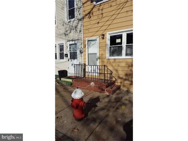 8 WOODLAND ST, Trenton, NJ 08611