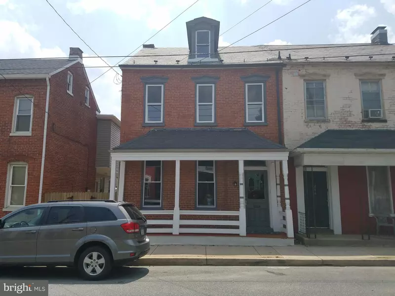 240 N 3RD ST, Columbia, PA 17512