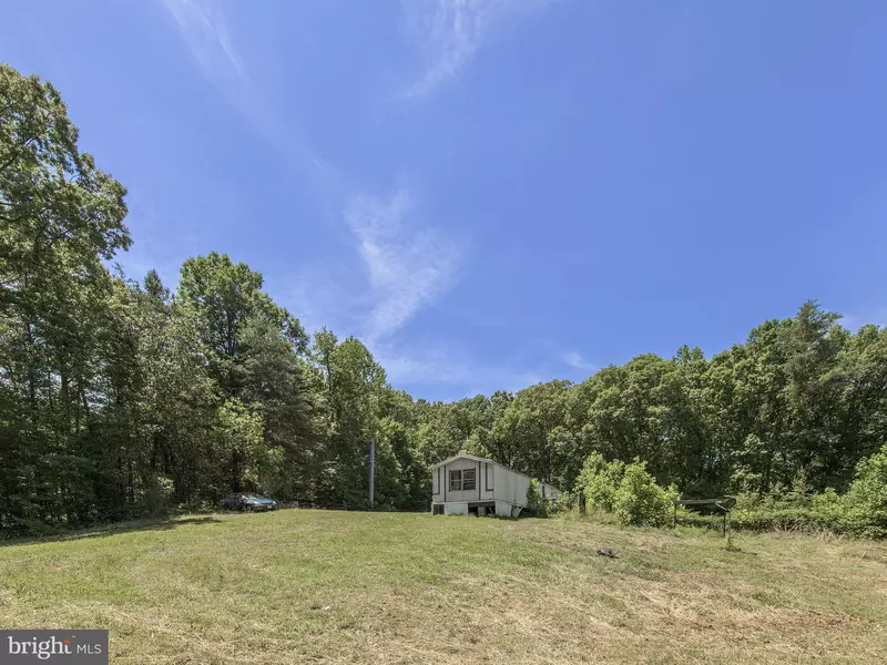 6326 MACEDONIA RD, Woodford, VA 22580