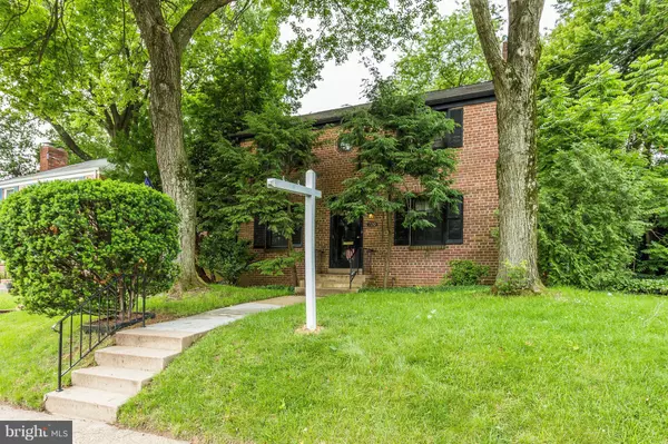 700 GEORGE MASON DR, Arlington, VA 22204