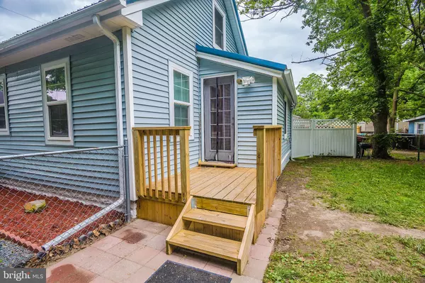 Seaford, DE 19973,104 E 3RD ST