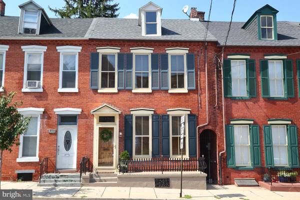 355 E CHESTNUT ST, Lancaster, PA 17602