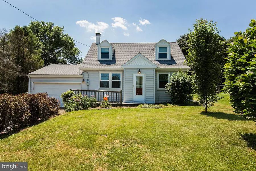 2010 SILVER LN, Willow Street, PA 17584