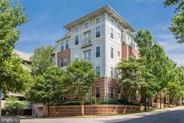 9490 VIRGINIA CENTER BLVD #343, Vienna, VA 22181