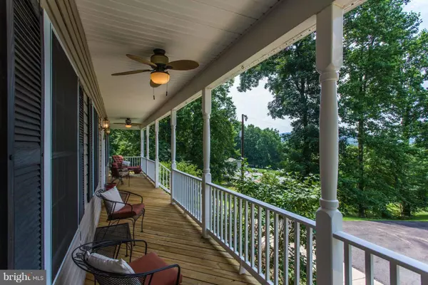 Marshall, VA 20115,9703 CREST HILL RD