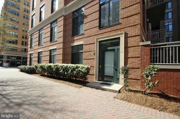 1201 GARFIELD ST #105, Arlington, VA 22201