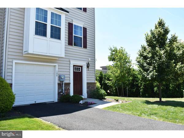 100 SUSAN CIR, North Wales, PA 19454