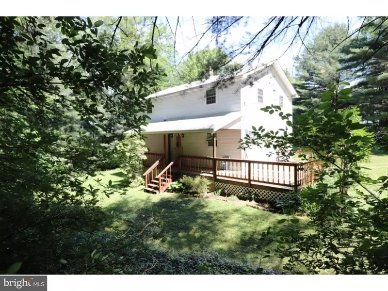 5519 MOUNTAIN DR, Brodheadsville, PA 18322