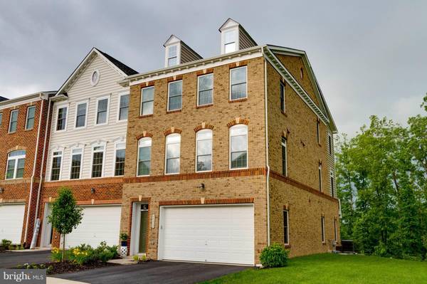 26029 HUNTWICK GLEN SQ, Aldie, VA 20105