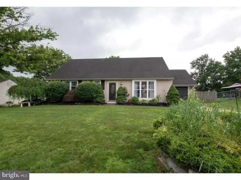 215 BENTWOOD DR, Delran, NJ 08075