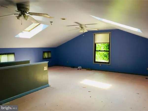 Bordentown, NJ 08505,6 TEMPLE AVE