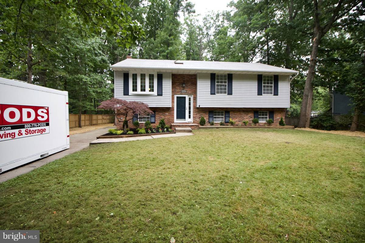 Severna Park, MD 21146,826 DIVIDING RD