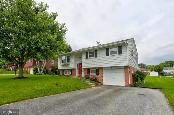 Lancaster, PA 17601,461 SURREY DR