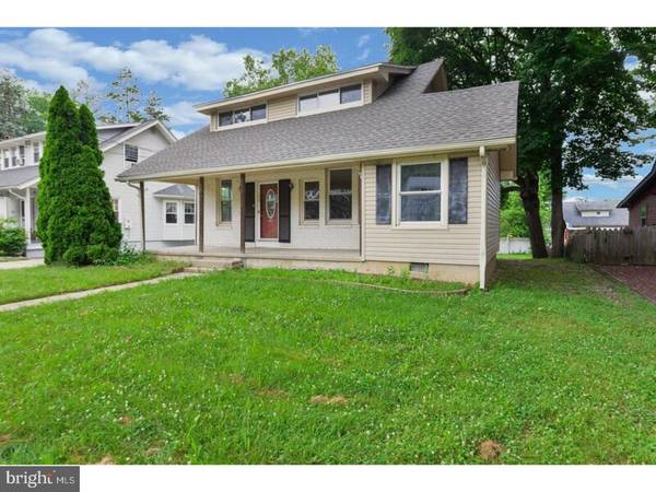 320 MCKINLEY AVE, Pitman, NJ 08071