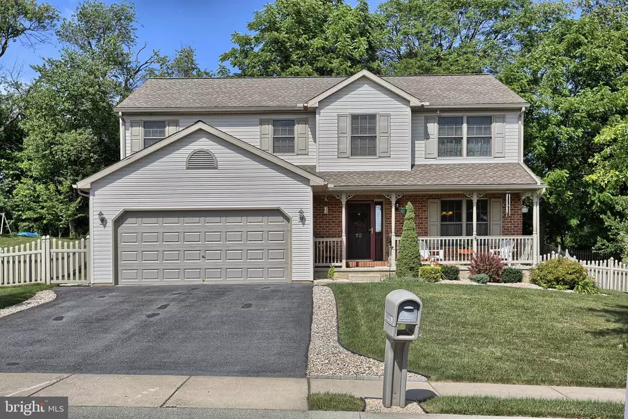 10 MAYFLY CT, Myerstown, PA 17067