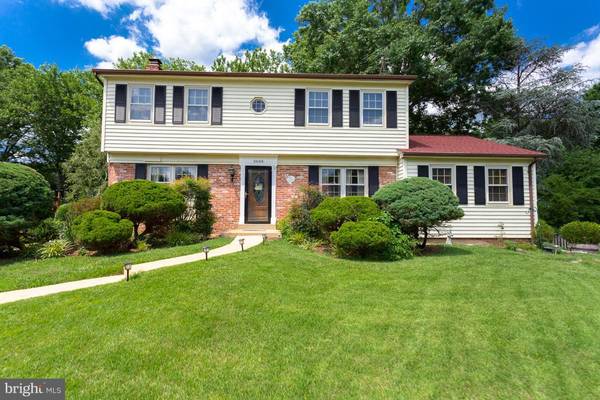 5604 BUCKINGHAM PALACE CT, Alexandria, VA 22315