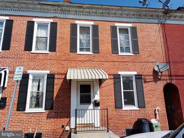 126 E CHESTNUT ST, Hanover, PA 17331